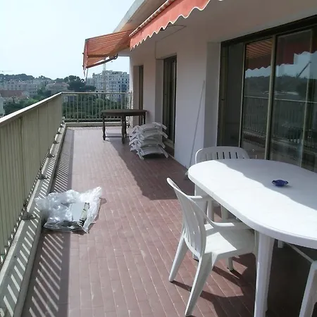 Apartment L'iliade