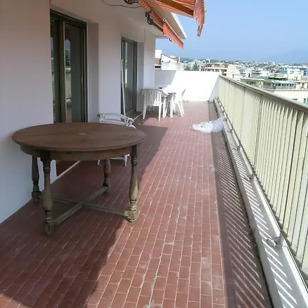 L'iliade Apartment *